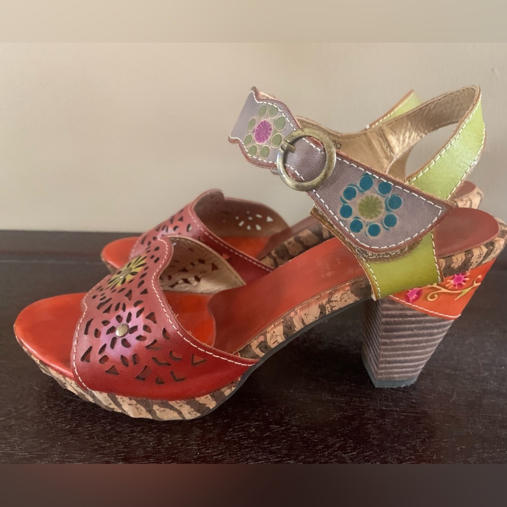 Flowery L’Artiste sandals with Chunky Block Heel
